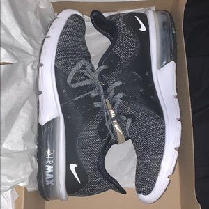Women’s Nike Air Max Sequent 3